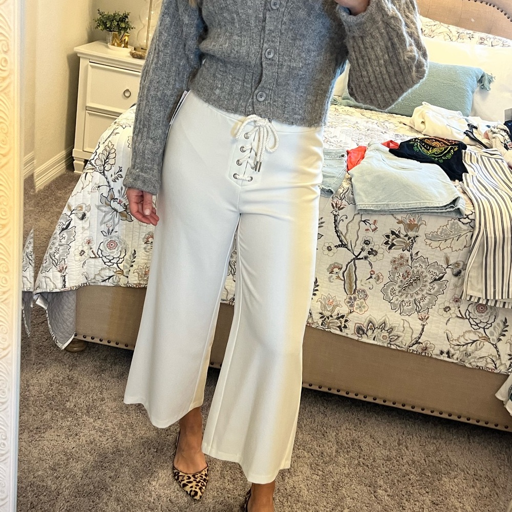 White Cupcakes and Cashmere Cropped wide leg pants